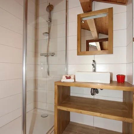 Chalet De L'ancolie 2* موجوف